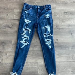 Distressed American eagle next level stretch size 16